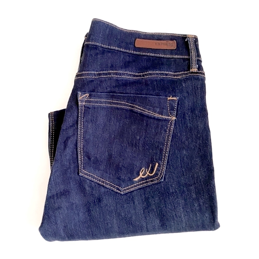 Express Skinny Jeans Size 6R
In excellent condition